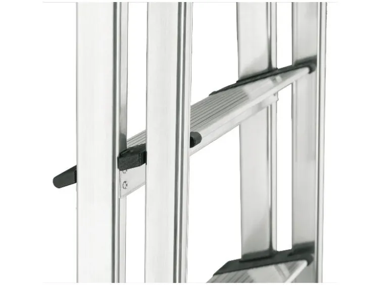 Aluminium-Leiter, mit Gartenfüßen