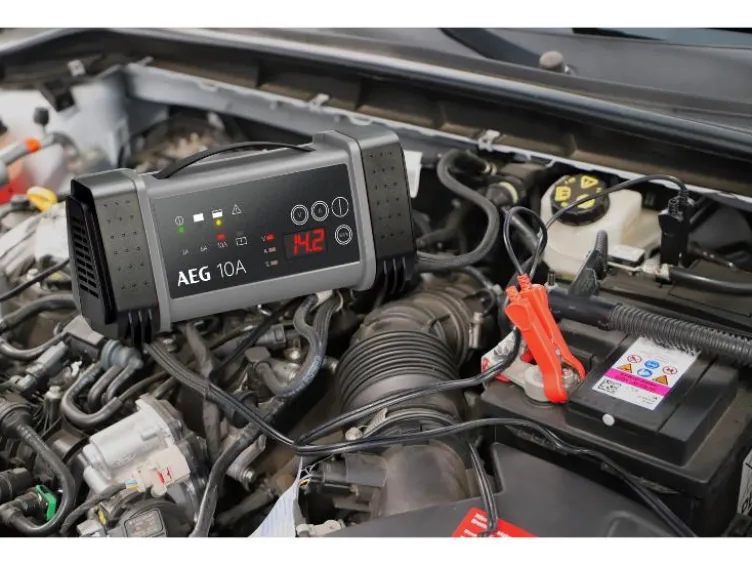Batterieladegerät LT 10