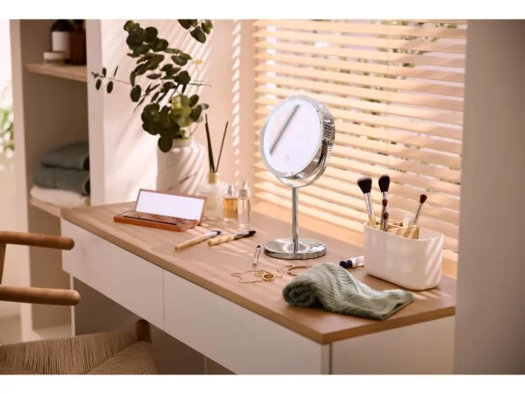 Beleuchteter Make-up-Spiegel