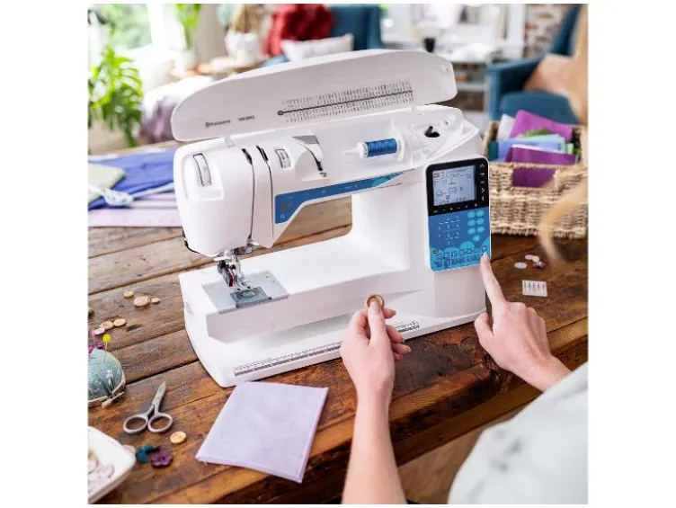 Computernähmaschine »Opal™ 650«