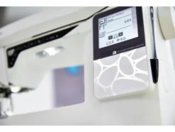 Computernähmaschine »Opal™ 690Q«