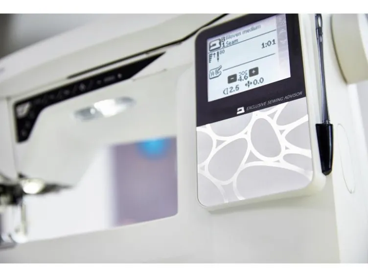 Computernähmaschine »Opal™ 690Q«