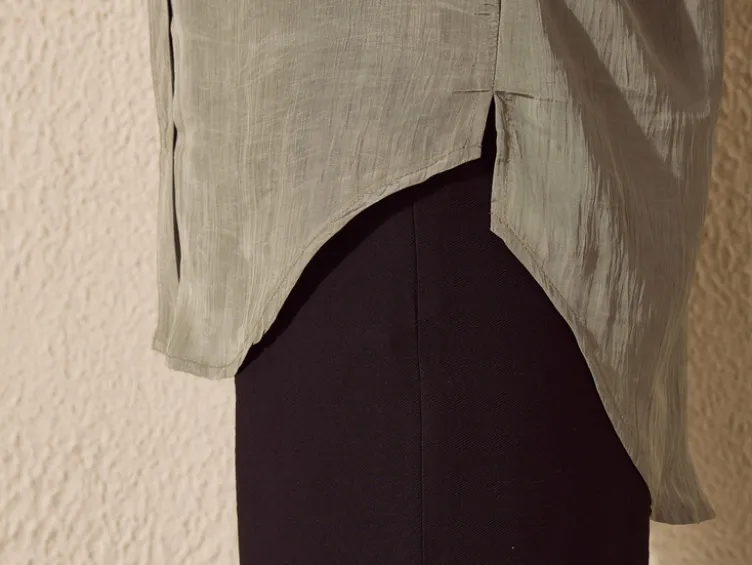 Damen Bluse in Crinkle-Qualität