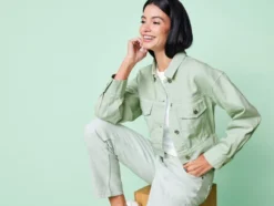 Damen Jeansjacke in Cropped-Länge