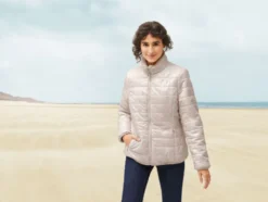 Damen Plüsch-Wendejacke mit Eingrifftaschen