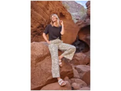 Damen T-Shirt mit Leinen