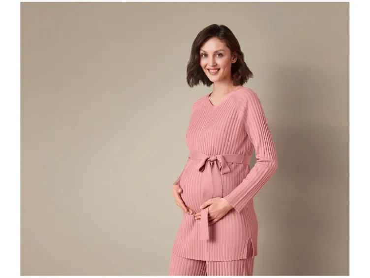 Damen Umstands-Ripppullover mit Seitenschlitzen