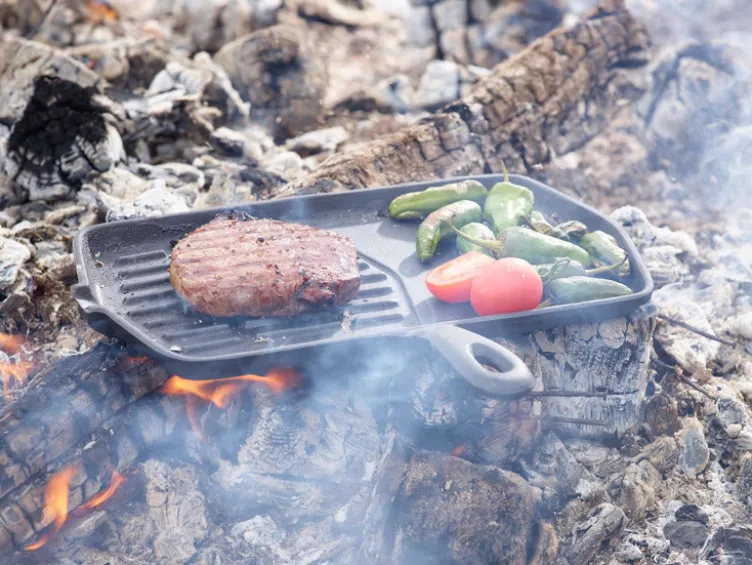 ECHTWERK Grillzubehör »Guss«, robust und kratzfest
