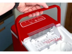 Eiswürfelmaker mit Tragegriff
