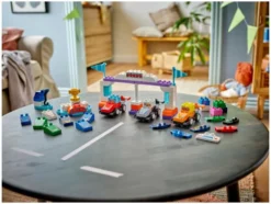 10445 F1® Team Race Cars & Drivers V29