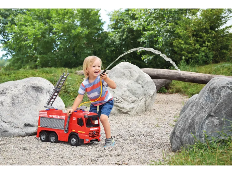 GIGA TRUCK Aufsitz-Feuerwehr Arocs