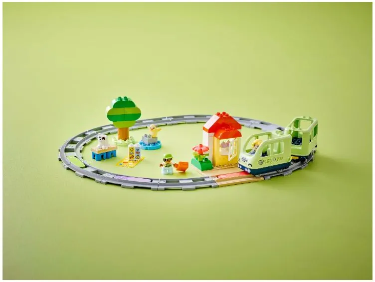 10427 Interactive Adventure Train