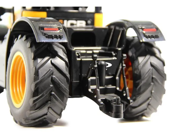 JCB Traktor »Fastrac«, detailgetreues Design