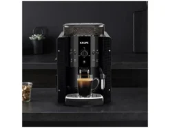 Kaffeevollautomat »Arabica Picto EA8108« mit Milchdüse