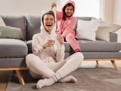 Kinder Mädchen Overall mit Kapuze