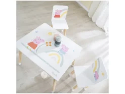 Kindersitzgruppe »Peppa Pig«, mit zwei Stühlen und einem Tisch