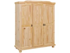 Kleiderschrank im Landhausstil, aus lackiertem Massivholz