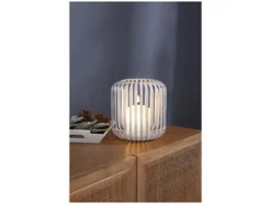 LED-Kerzenlaterne mit Flackereffekt