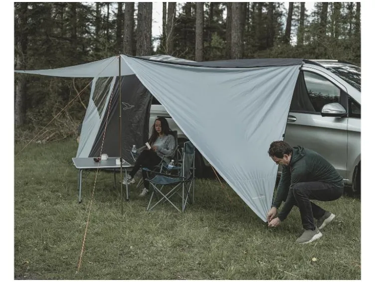 Lom Tri Canopy