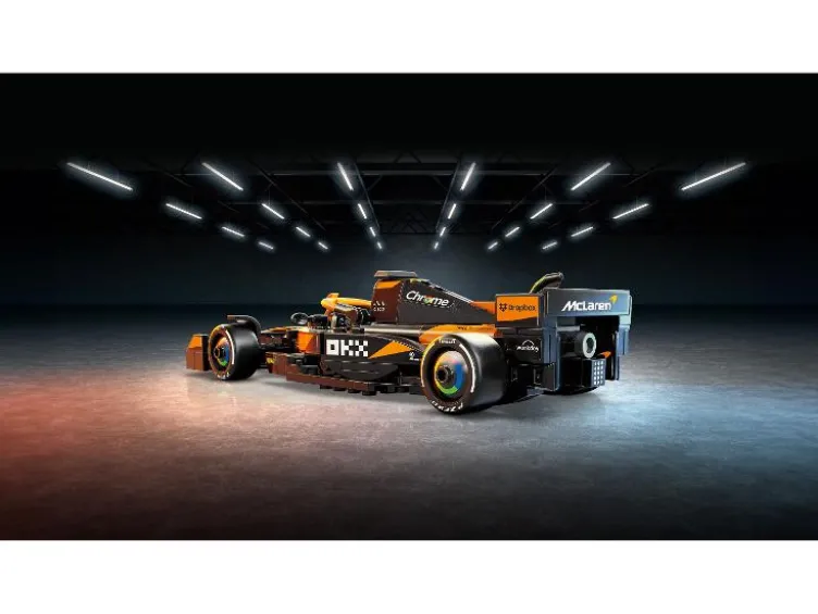 77251 McLaren F1® Team MCL38 Rennauto
