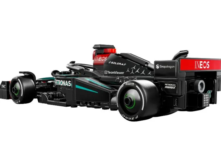 77244 Mercedes-AMG F1® W15 Rennauto