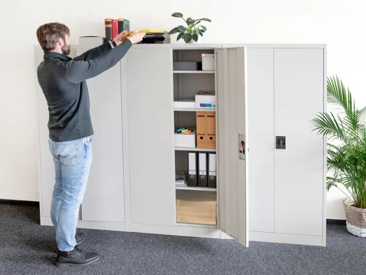 Metallschrank mit Sicherheits-Zylinderschloss