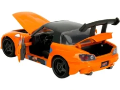 Modellauto, Naruto-Auto und Figur, 1:24
