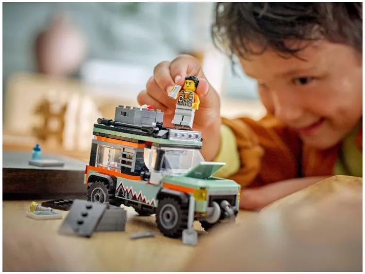 60447 Off-Road 4x4 Mountain Truck