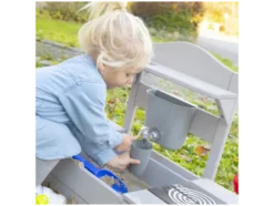 Outdoor Spielküche, aus Massivholz gefertigt