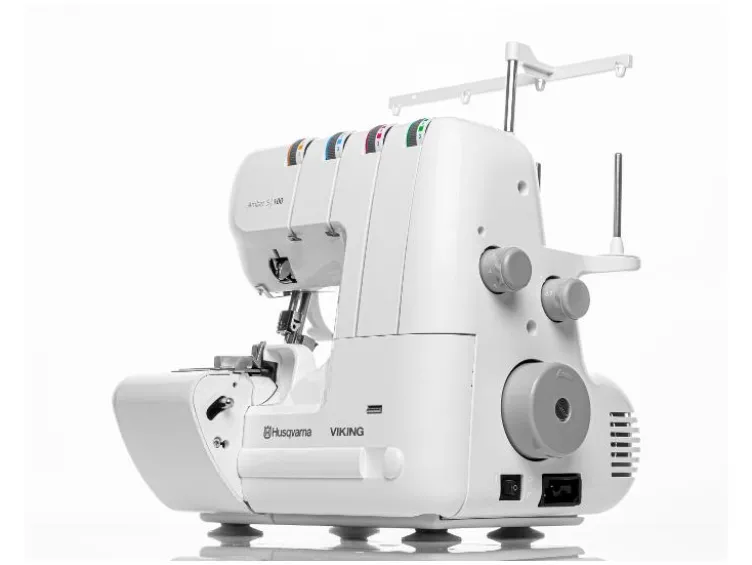 Overlocknähmaschine »Amber™ S100«