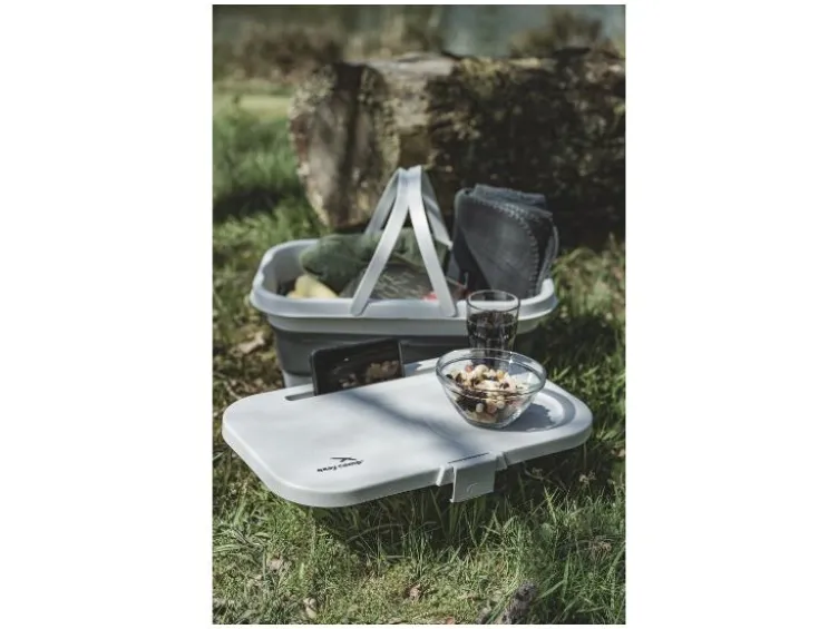 Picnic Basket and Table