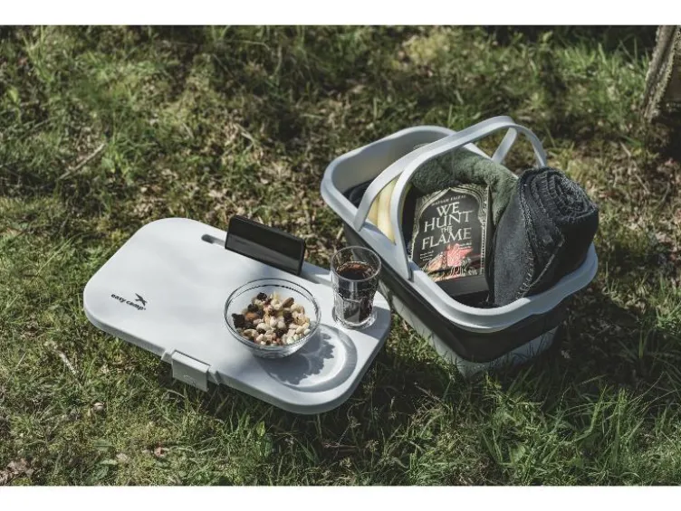 Picnic Basket and Table