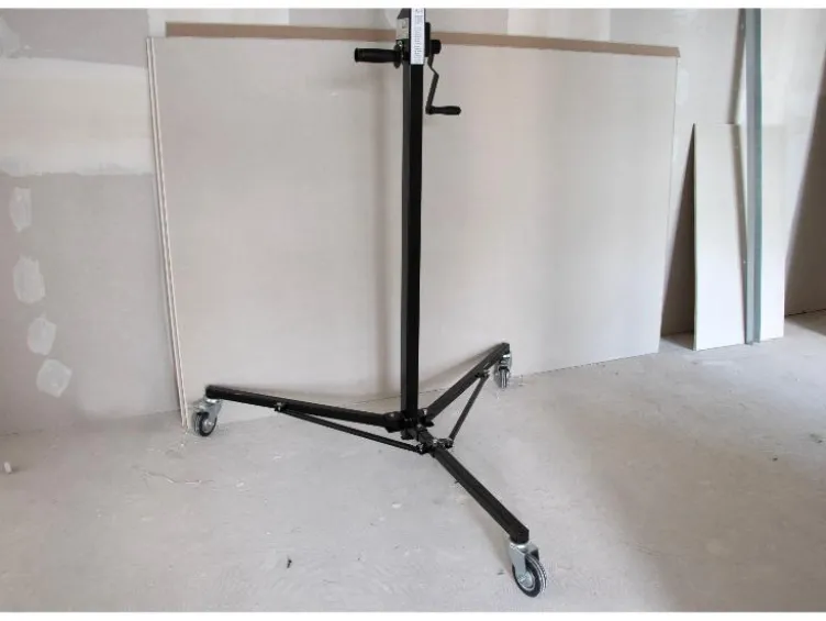 Plattenhebelift, Ladefläche 132cm, Höhe v. 155 - 300cm, 40kg Belastung