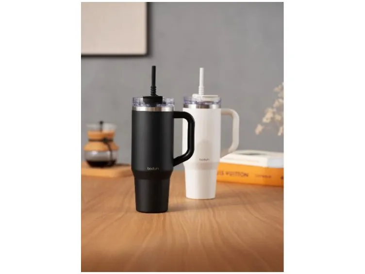 Reisebecher mit Henkel und Silikonstrohhalm »TRAVELMUG«