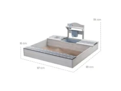 Sandkasten mit Matschküche