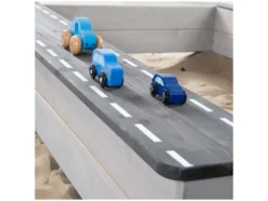 Sandkasten mit Matschküche